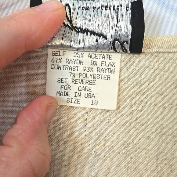 Benjamin A, Tunic, Blouse, Natural, Cream, Buttons, Side Slits, Tie Back, Sz 18 - Picture 4 of 17